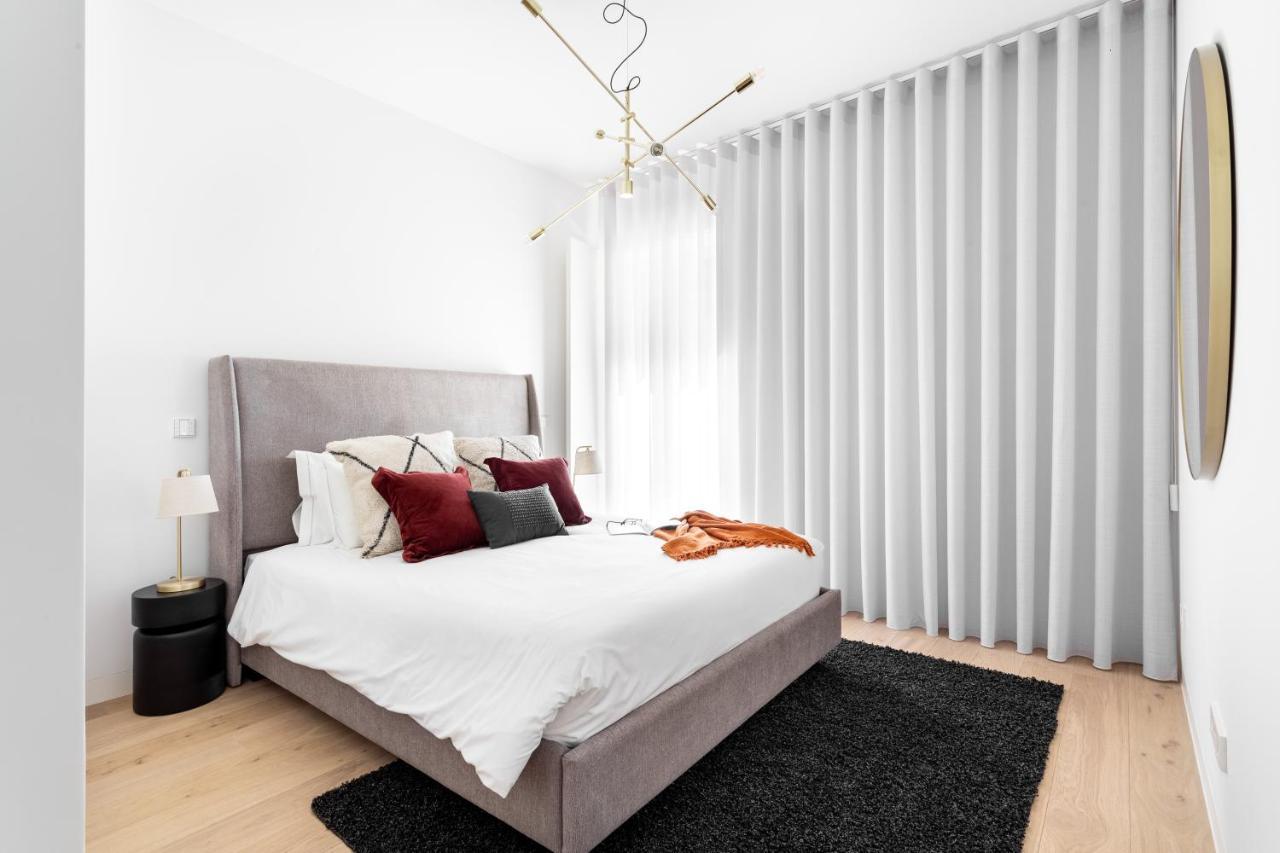 Joivy Elegant 1-Br Apartment In Perfect Centre Lisbon Luaran gambar