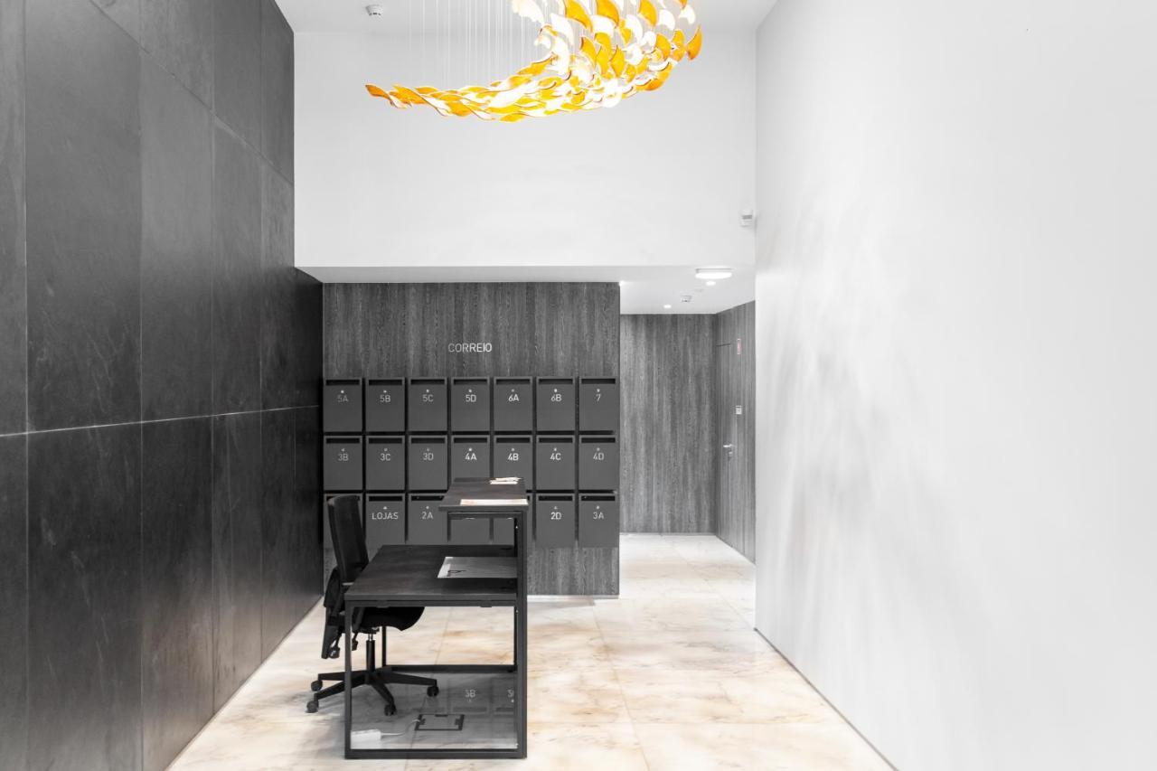 Joivy Elegant 1-Br Apartment In Perfect Centre Lisbon Luaran gambar