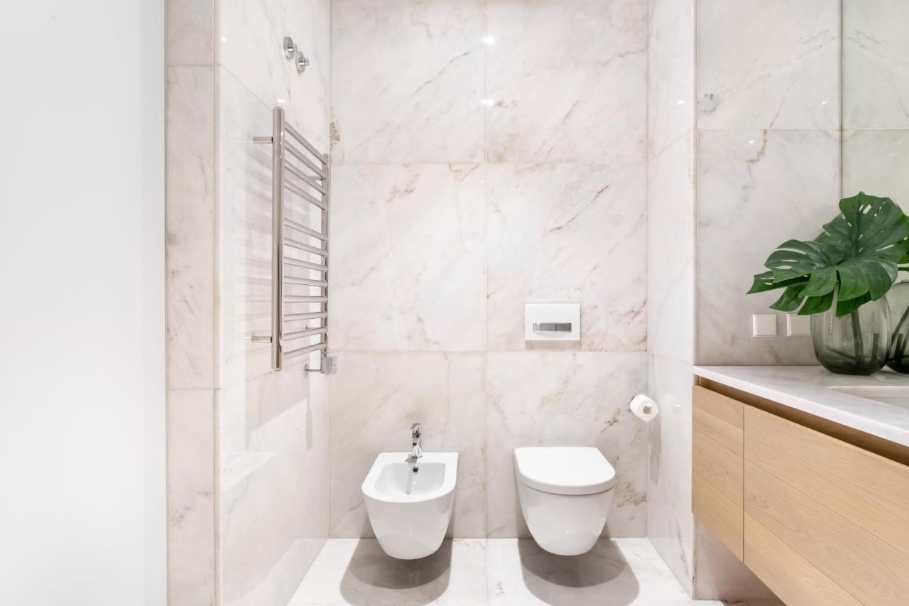 Joivy Elegant 1-Br Apartment In Perfect Centre Lisbon Luaran gambar